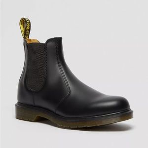 Dr. Martens 2976 Chelsea Boot